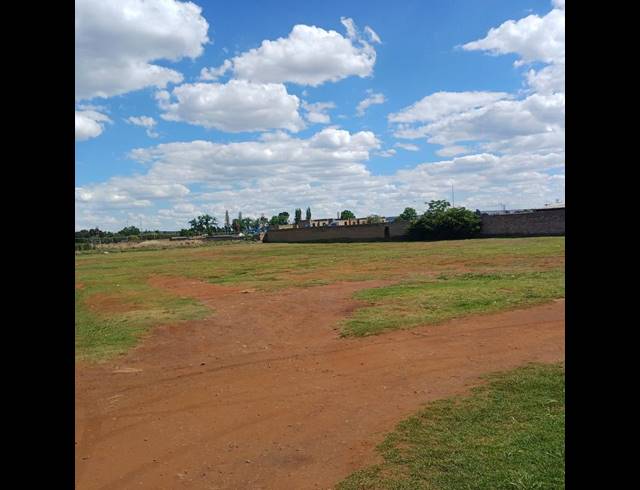 LAND FOR SALE IN KLIPRIVIERSOOG